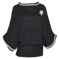 Gris marengo con bordes y broche gris perla